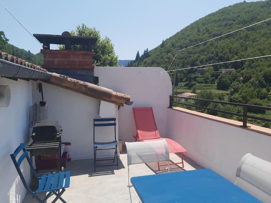 Superbe Appartement Au Coeur Des Cevennes Авез Экстерьер фото